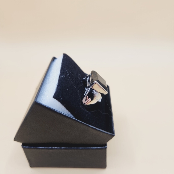 Ladies Ring - Picture 4 of 4